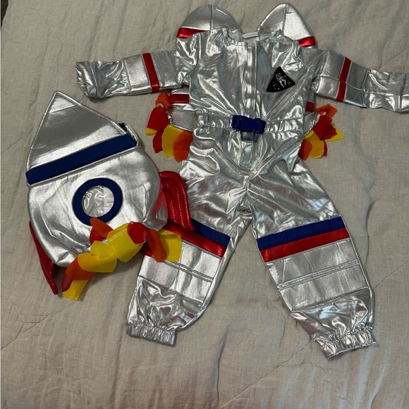 Pottery Barn Kids Other - Pottery Barn Kids Astronaut Costume with Rocket Trick or Treat Bag Size 3T